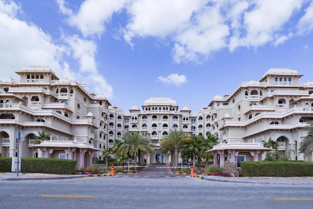 Royal Club By Rvhr, Grandeur Residence Crescent Palm Jumeirah Dubai Esterno foto