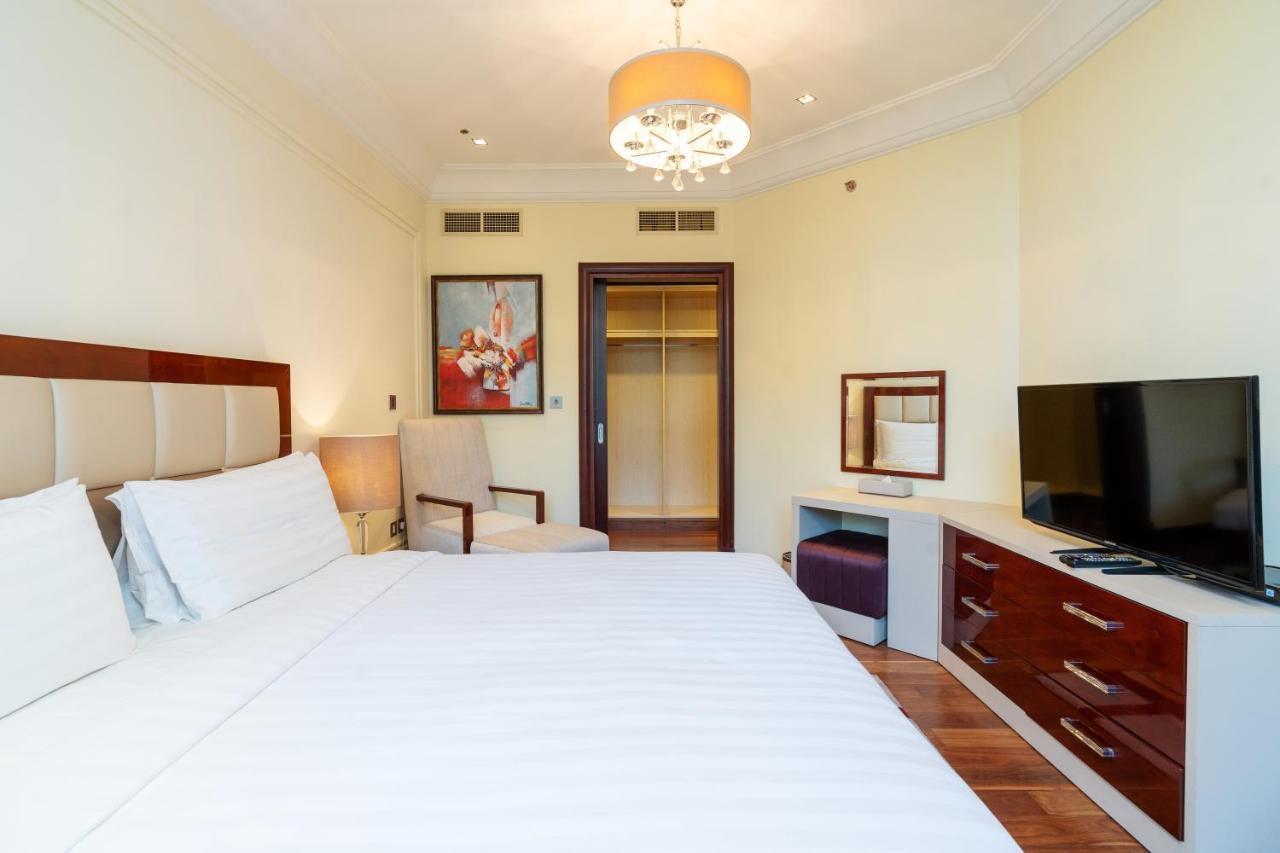 Royal Club By Rvhr, Grandeur Residence Crescent Palm Jumeirah Dubai Esterno foto