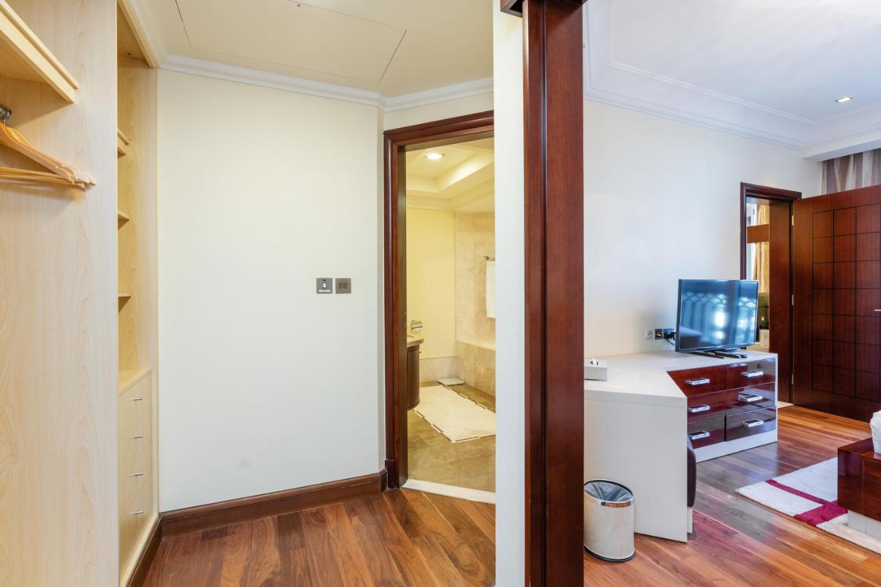 Royal Club By Rvhr, Grandeur Residence Crescent Palm Jumeirah Dubai Esterno foto