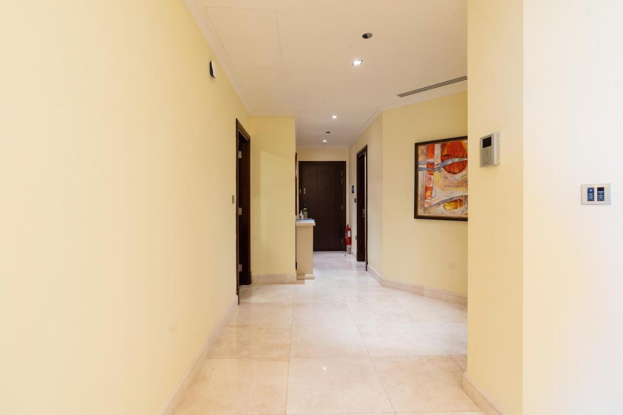 Royal Club By Rvhr, Grandeur Residence Crescent Palm Jumeirah Dubai Esterno foto
