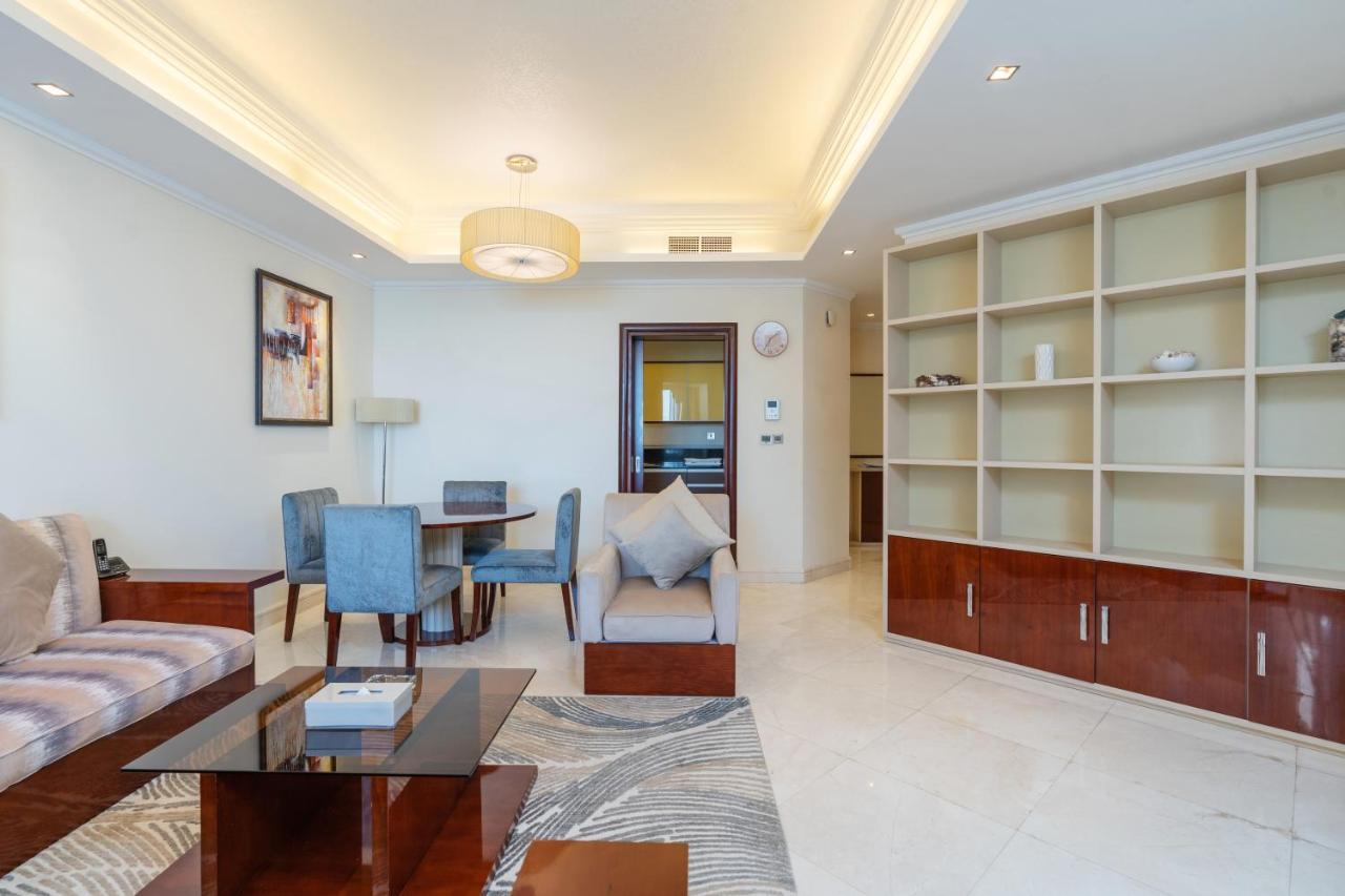 Royal Club By Rvhr, Grandeur Residence Crescent Palm Jumeirah Dubai Esterno foto