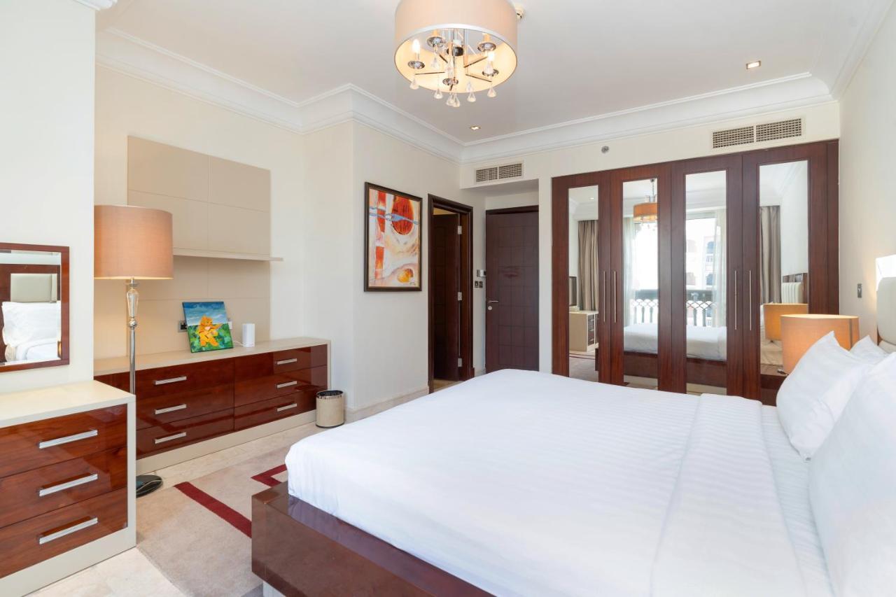 Royal Club By Rvhr, Grandeur Residence Crescent Palm Jumeirah Dubai Esterno foto