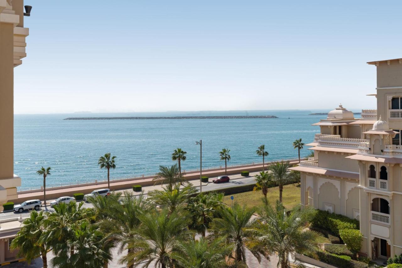 Royal Club By Rvhr, Grandeur Residence Crescent Palm Jumeirah Dubai Esterno foto